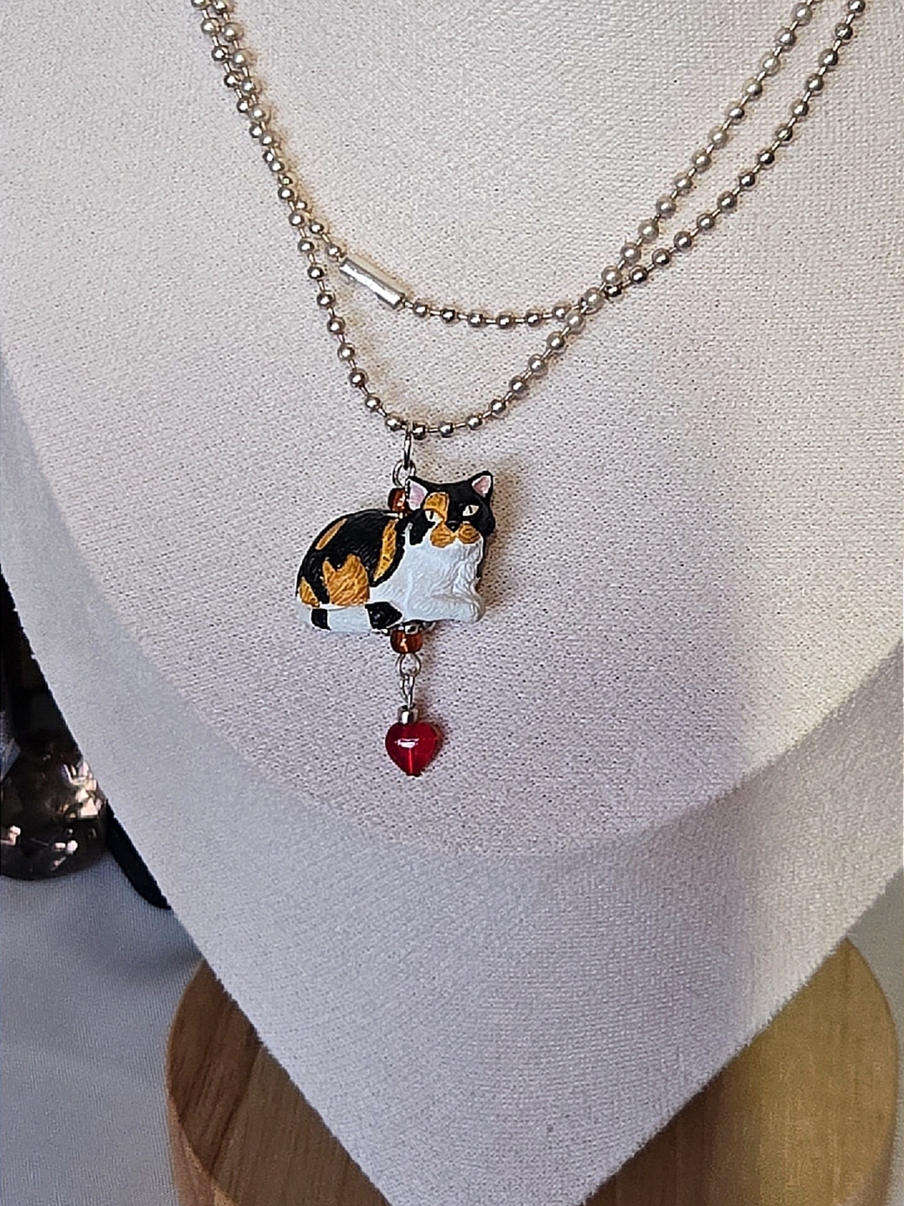 Calico Cat Pendant Necklace with Red Heart Charm - Brand Unknown